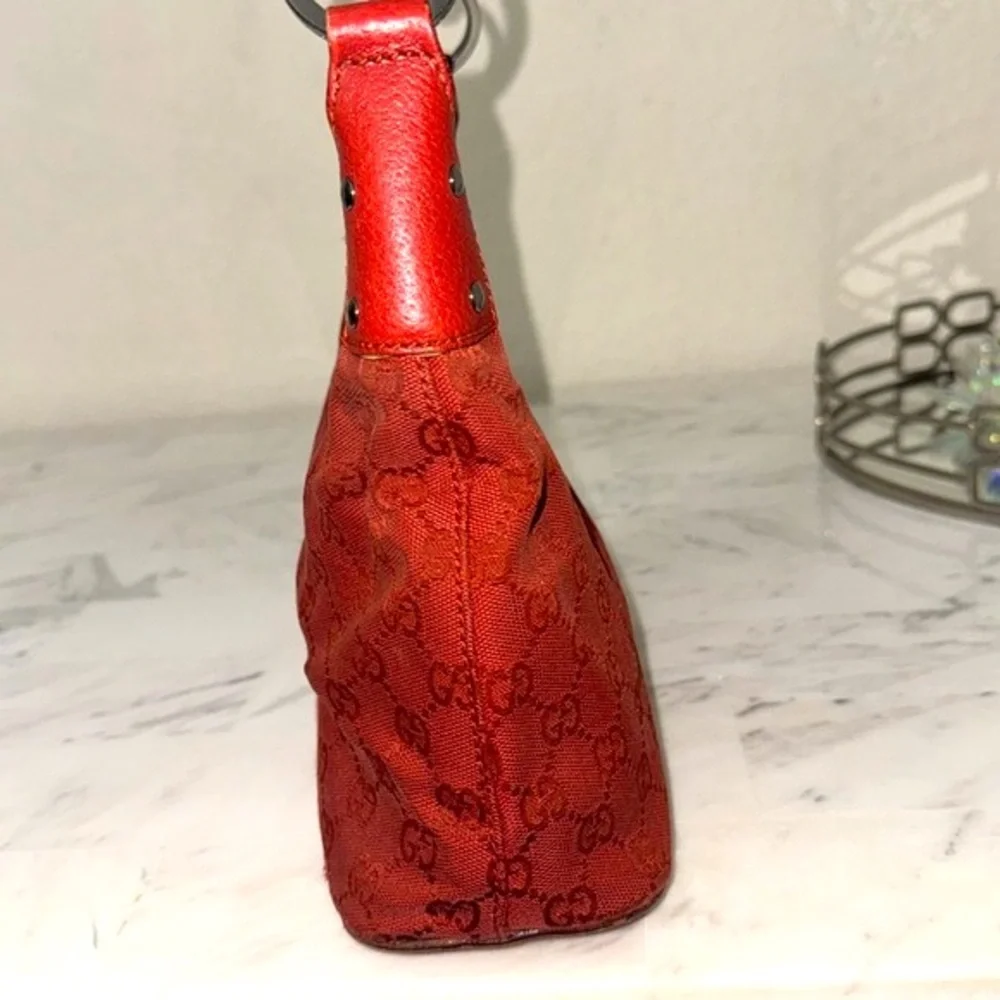 Gucci Red Shoulder Bag - Picture 16 of 16
